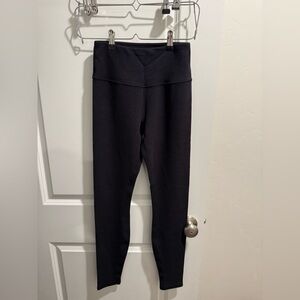 Alo Yoga High-Waist black Leggings- size sm